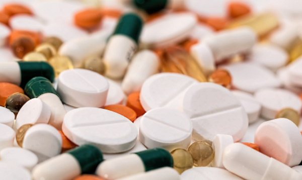 Как связаны диагностика инфекций и использование антибиотиков?